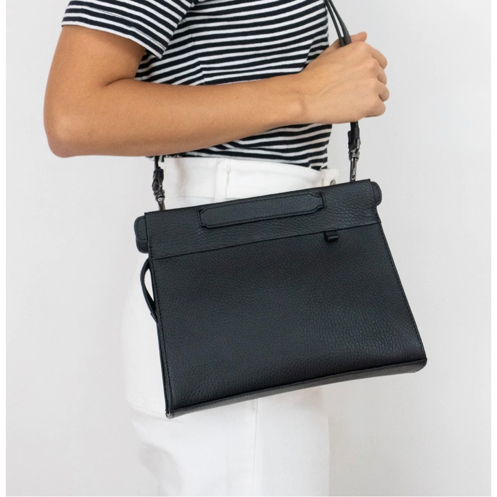 Min & Mon Vali Crossbody Medium- NWT